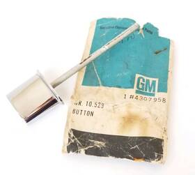 4307958 Gm Nos Door Button 1961-1962 Cadillac