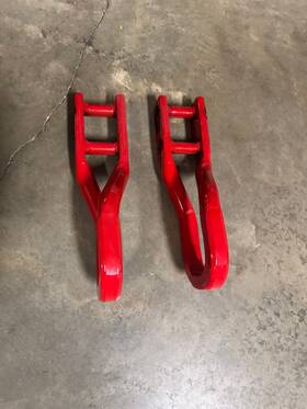 84513877 Gm Oem New 20-25 Silverado 2500 Hd 3500 Front Tow Recovery Hooks Red