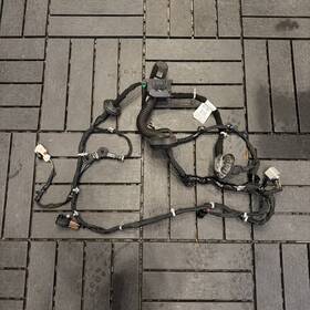 84820709 Gm 85112753 2023-2025 Chevrolet Silverado Front Door Wiring Harness