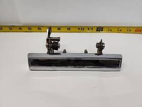 9870364 Gm Used Oem Right-hand Exterior Door Handle 1973-1976 Buick 275