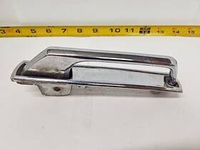9874744 Gm Oem Rh Exterior Door Handle 71-78 Buick Riviera/oldsmobile Toronado 907