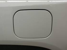 177.gm9a19 Gmc Fuel Filler Door Flap For 2019 Acadia Assy Wht