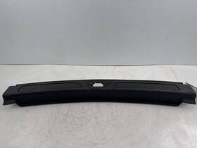 23446902 Gmc 2017-2023 Acadia Rear Trunk Sill Scuff Trim Panel Oem