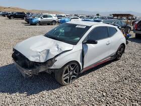 195.hy1x19 Hyundai Veloster 2019 Tail Finish Panel 7856946