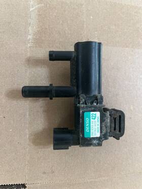 2r83-9c915-aa Jaguar 03 - 08 S Type X200 Vacuum Purge Control Solenoid Valve Oem