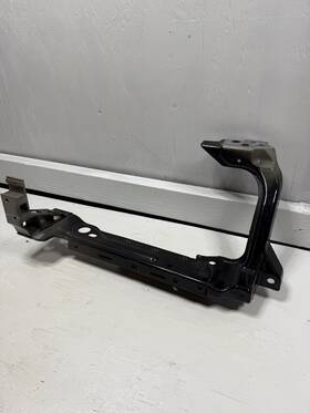 Gx7313n079a Jaguar 2015-2024 Xe Front Headlight Bracket Left Drivers Side X760