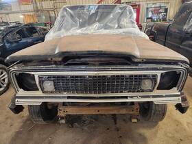 104-00764c Jeep Grille Fits 1975 J-truck 1215602