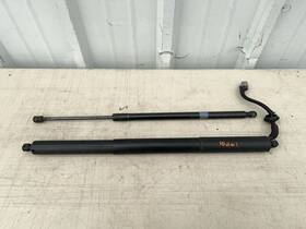 68103064ab Jeep 2013-2020 Cherokee Left And Right Shock Absorber 61134