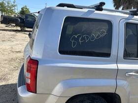 160-00323r Jeep/plymouth Truck Passenger Right Quarter Panel Fits 07-17 Patriot 104833788