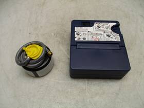 1306-70820x Kia 2012-2016 Rio Emergency Tire Inflator Repair Kit Oem