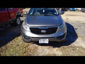 189.ki1414 Kia Sportage 2014 Rocker Panel Moulding Passenger Side 1012794