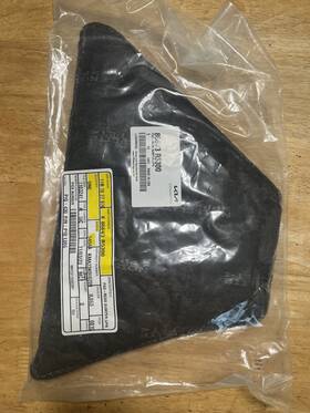 Kia 866v3-r5300 Genuine Oem Upper Read Bumper Pad K01