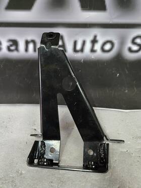 470823663a Lamborghini 2019-2021 Aventador Lp770 Front Left Fender Bracket Oem