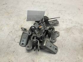 124.le1i17 Lexus 16-17 Is 200t Front Rear Door Hinge Set T