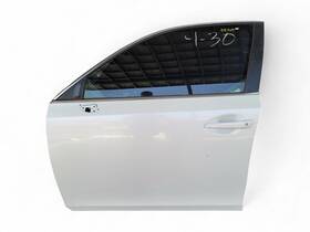 67002-76020 Lexus Ct200h 11-17 Front Left/driver Side Door Assembly White D034