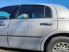 130-02773al Lincoln Local Pickup Only Driver Rear Side Door 117.7 Inch Wb Fits 98-02 And Town Ca