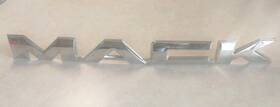 25164654 Mack Truck Emblem Lettering Badge 4mr471m Nos