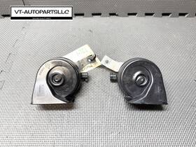 670005244 Maserati 2014-2017 Quattroporte M156 Front Low High Pitch Tone Note Horn Pair