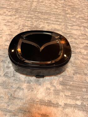 Ksd5-50-721 Mazda Cx-5 Kf 2022-2023 Genuine Front Emblem And Mount Bracket Set Oem
