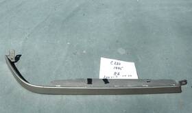 2028260477 Mercedes-benz 1994-1997 W202 C220 C280 Headlight Lower Trim Rh Oem Silver