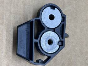 205-626-02-12 Mercedes-benz 2016 C300 Radiator Upper Rear Left Bracket A2056260212 Oem