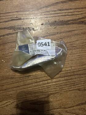 210-492-71-41 Mercedes-benz New E W210 Exhaust System Bracket A2104927141 98-02 Original
