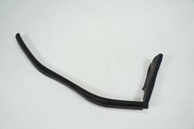 2126280198 Mercedes-benz 10-2016 W212 E550 E350 Left Driver Side Engine Compartment Seal Rubber