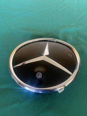 A0008882200 Mercedes Benz 2022-2023 Eqs Front Grille Emblem Oem