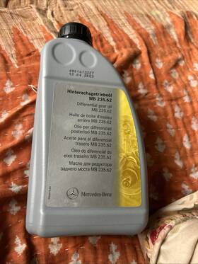 A002-989-02-03-11 Mercedes-benz Genuine Differential Fluid 235.62 Gear Oil 1 Liter A002989020311
