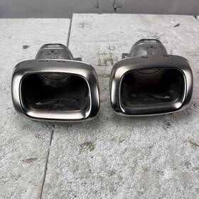 A1564900227 Mercedes-benz Gla X156 2016-2019 Rear Right Left Tailpipe Cover Oem