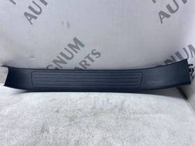 A1666800304 Mercedes-benz 2017-2019 Gls450 Rear Left Door Sill Scuff Plate Cover Oem