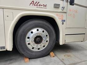 110.zz4902 Miscellaneous - Recreational Vehicles 02 Country Coach Allure Rv Used #2 Right Front Wheel Fender Skirt Panel 80x32