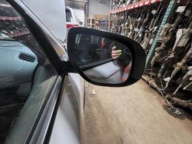 128-13076ar Mitsubishi Passenger Side View Mirror With Turn Signal Painted Fits 16-20 Outlander 4435746