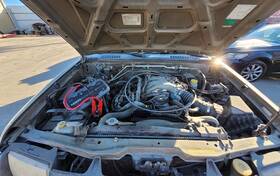 627-50267 Nissan Xterra 2000-2001 Washer Reservoir With Rear Wiperr 1760484
