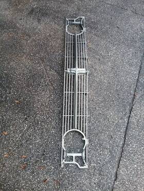 104.gm3s62 Oldsmobile Starfire 1962 Grille 1299140
