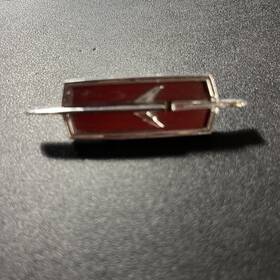 9881476 Oldsmobile 1973 Cutlass Supreme Trunk Lid Emblem
