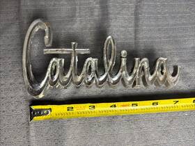 9783495 Pontiac 1966 Catalina Emblem Badge Script Trim Metal Chrome Rare Vintage