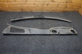 95b819403b Porsche 95b819447c Set Of 2 Front Wiper Cowl Trim Oem Macan 15-18