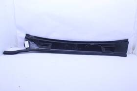 99357240300-21458 Porsche 1995-1998 911 Vent Housing Cover Cowl