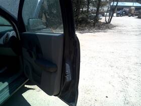120-05021dr Saturn Passenger Front Door Manual With Lock Cylinder Fits 02-05 Vue 2988676
