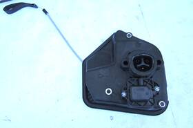 1490335-00-d Tesla Dp50581 Model 3 Y 2017 2018 2019 2020 2022 2023 Charger Port Inlet Latch