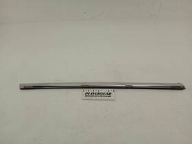 199.ts1s13 Tesla Model S Front Passenger Right Door Seal Outer Belt 2012 2013 2014 2015