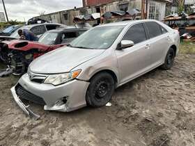 128-64214ar Toyota Passenger Side View Mirror Power Non-heated Fits 12-14 Camry