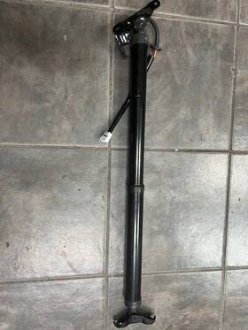 172.to1d17 Toyota Highlandr 2017 Driver Side Hatchback Strut 331815