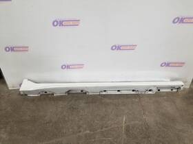 189.to1d25 Toyota 25 2025 Camry Xse Rocker Panel Moulding Right Passenger White