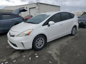206.to1n13 Toyota 2013 Prius Rear Headrest