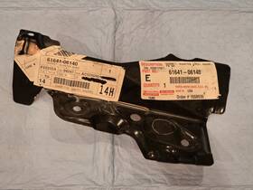 61641-06140 Toyota For Use Of 2018-2024 Camry Front Left House Gusset New Oem