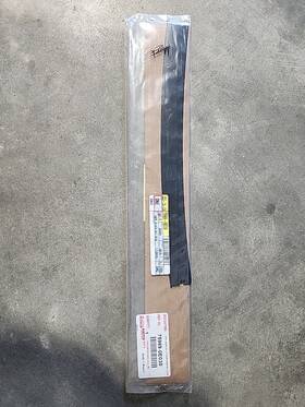 75969-0e030 Toyota Genuine Highlander 2014-2019 Left Blackout Tape