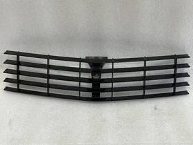 104-50162 Triumph 1976 Spitfire 1500 Front Grille