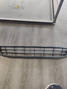 5c68536779b9 Volkswagen Jetta 11-14 Bumper Grille Front Sedan Black Capa